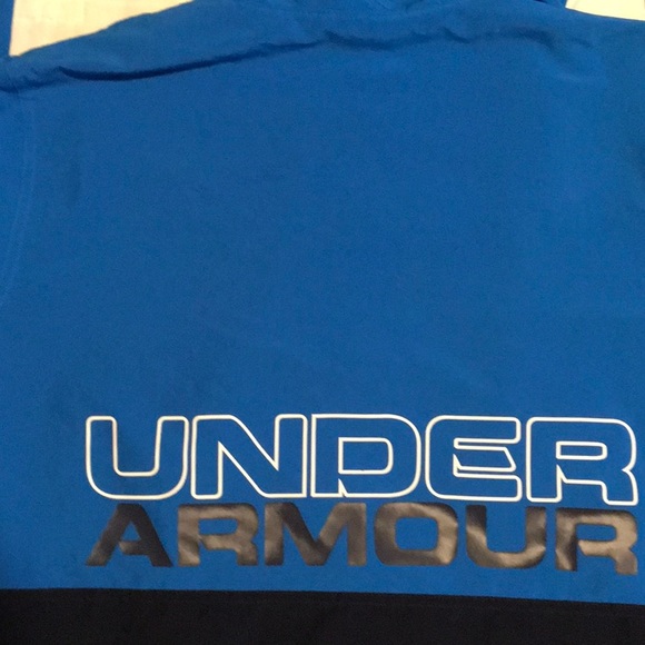 UNDER ARMOUR YOUTH M, N.YLON SHELL FLEECE INSIDE - Picture 7 of 7
